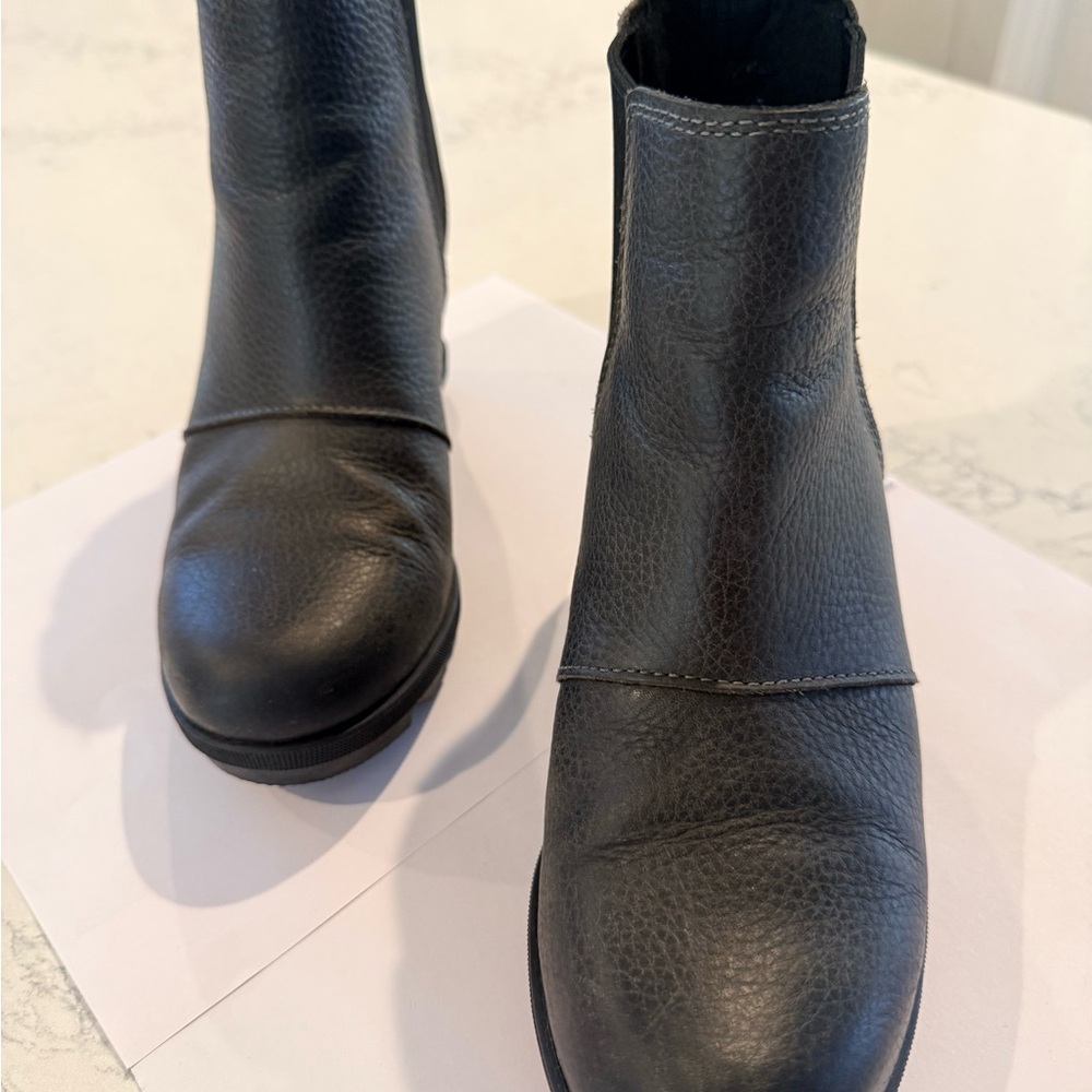 Sorel Joan Rhapsody Chelsea Wedge size 7